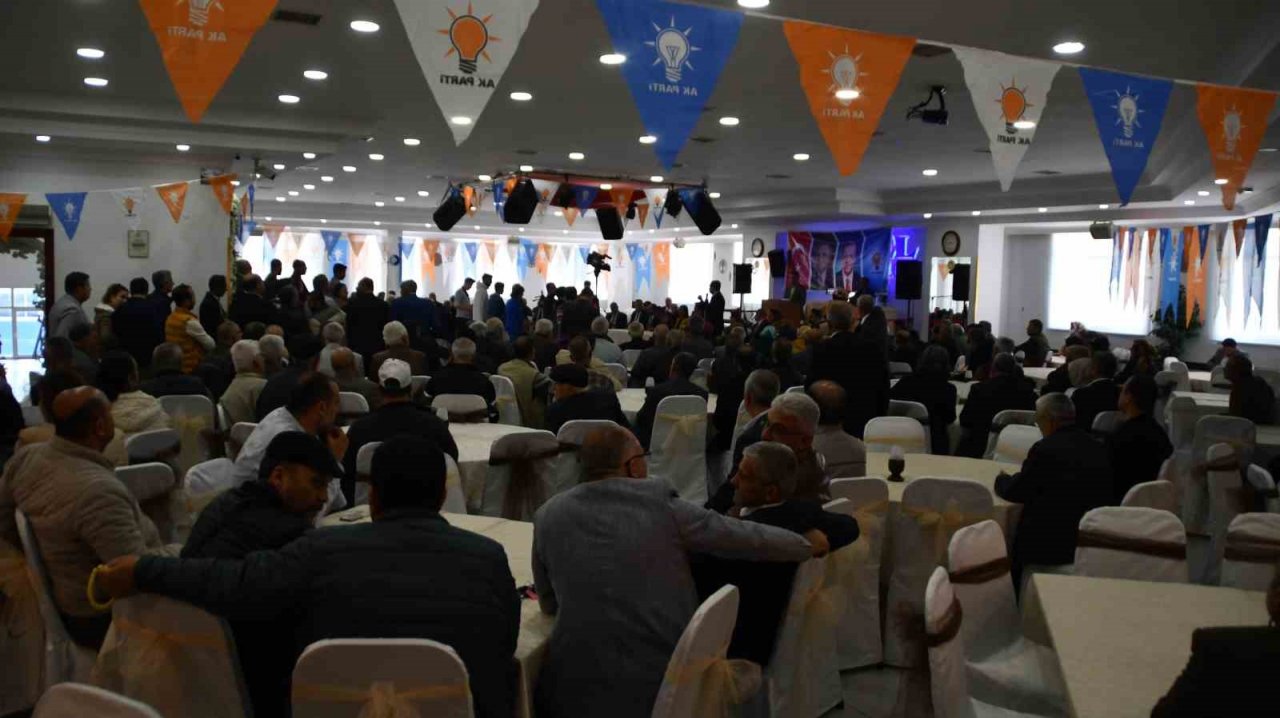 AK Parti Söke’de Aydın milletvekili adaylarını tanıttı