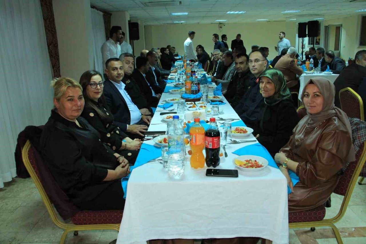 Kumluca Kaymakamı Erdemir: "Çalışmalarımıza kaldığımız yerden devam edeceğiz"