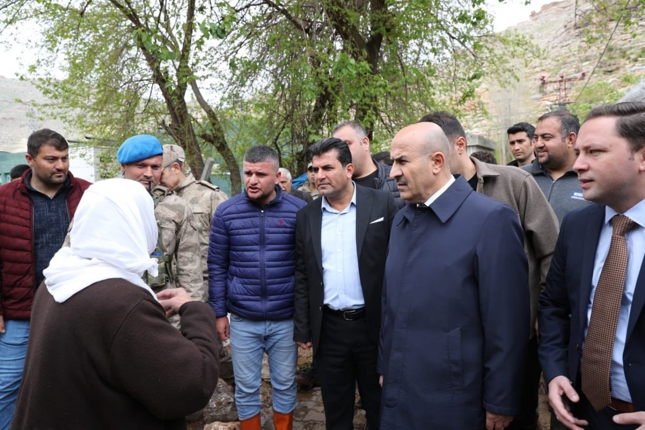 Beyazsu ve çevresindeki temizlik çalışmaları aralıksız devam ediyor