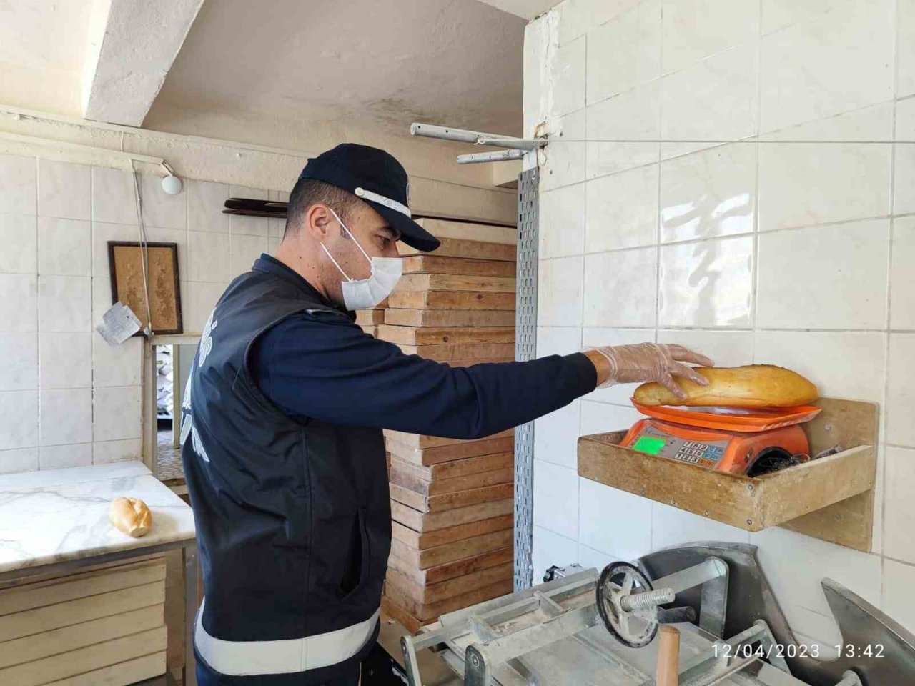 Marmaris’te zabıta ekipleri fırınları denetledi