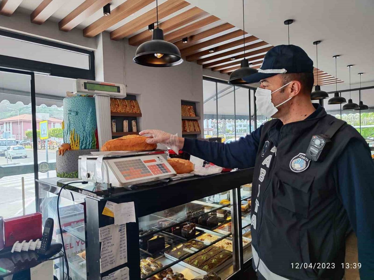 Marmaris’te zabıta ekipleri fırınları denetledi