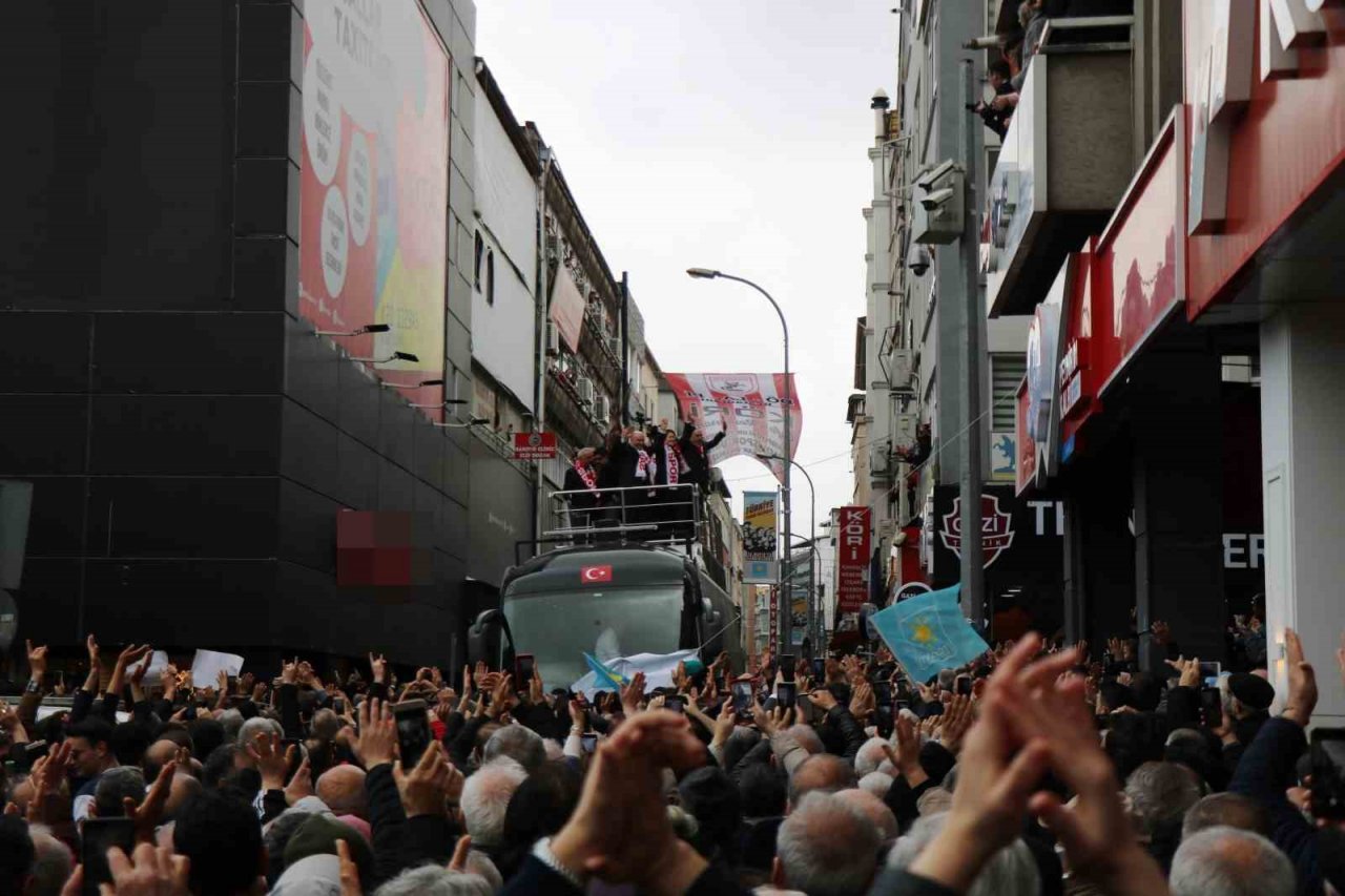 Akşener, AK Parti’lilerden oy istedi