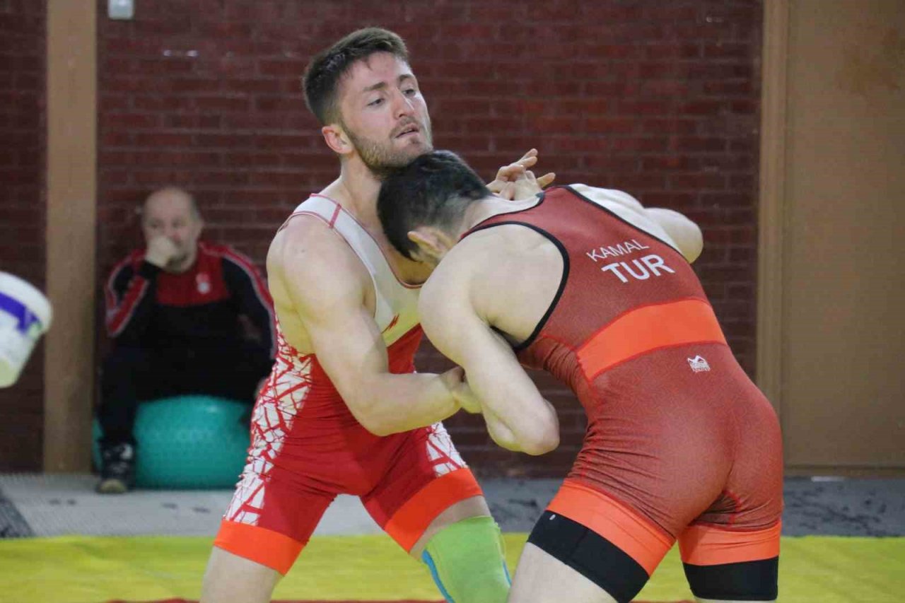 Mehmet Çeker: "Avrupa’nın sırtını yere getireceğiz"