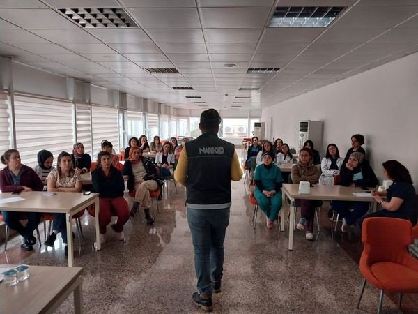 Muğla’da hastane personeline uyuşturucu eğitimi verildi