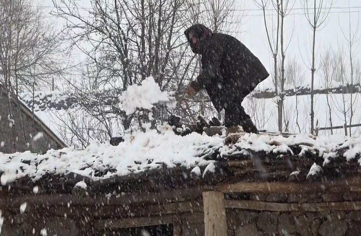 Kar geri geldi, hayat felç oldu