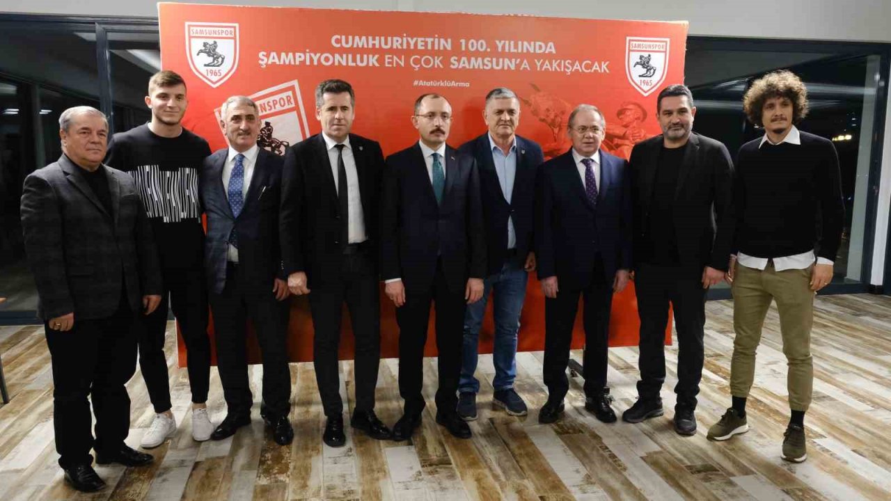 Bakan Muş: “Samsunspor hepimizi sevince boğdu”