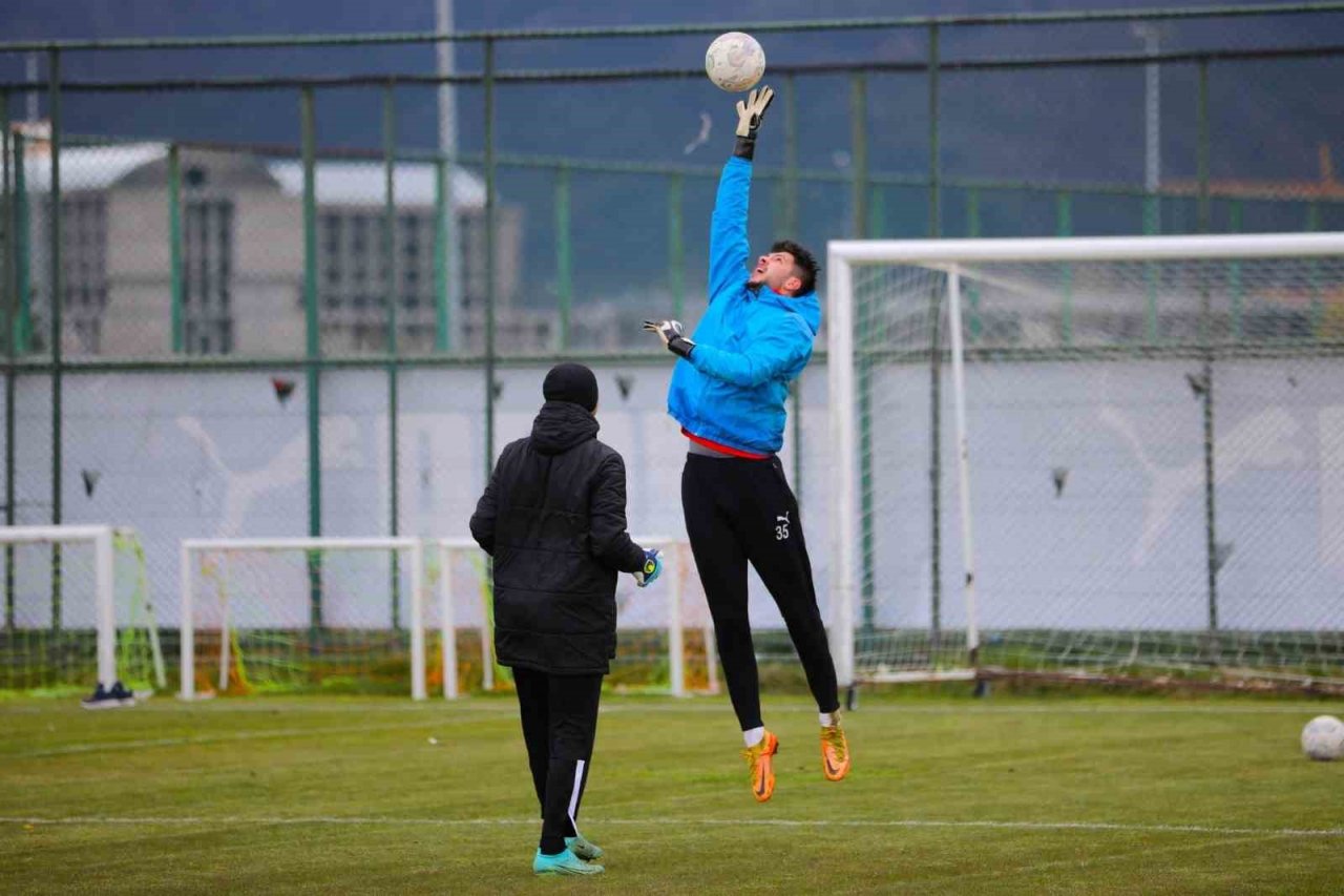 Afyonspor, 24 Erzincanspor maçı hazırlıklarını sürdürdü