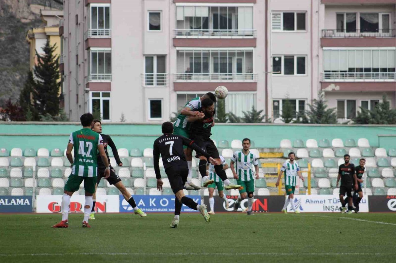 Kaf-Kaf, play-off hattının dışında