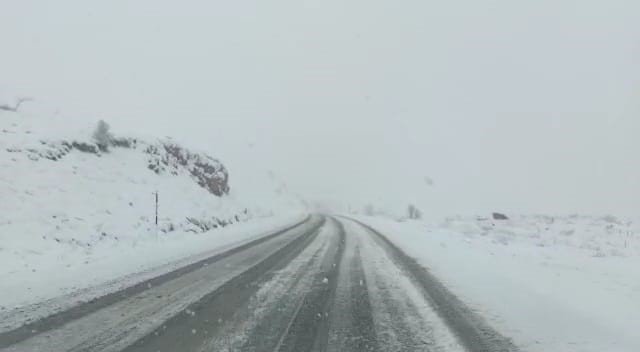 Tunceli’de kar yağışı etkisini sürdürüyor