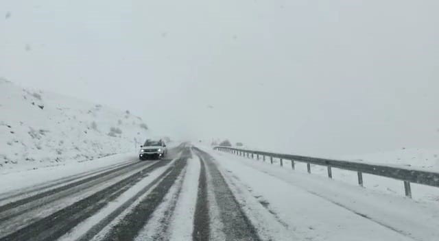 Tunceli’de kar yağışı etkisini sürdürüyor