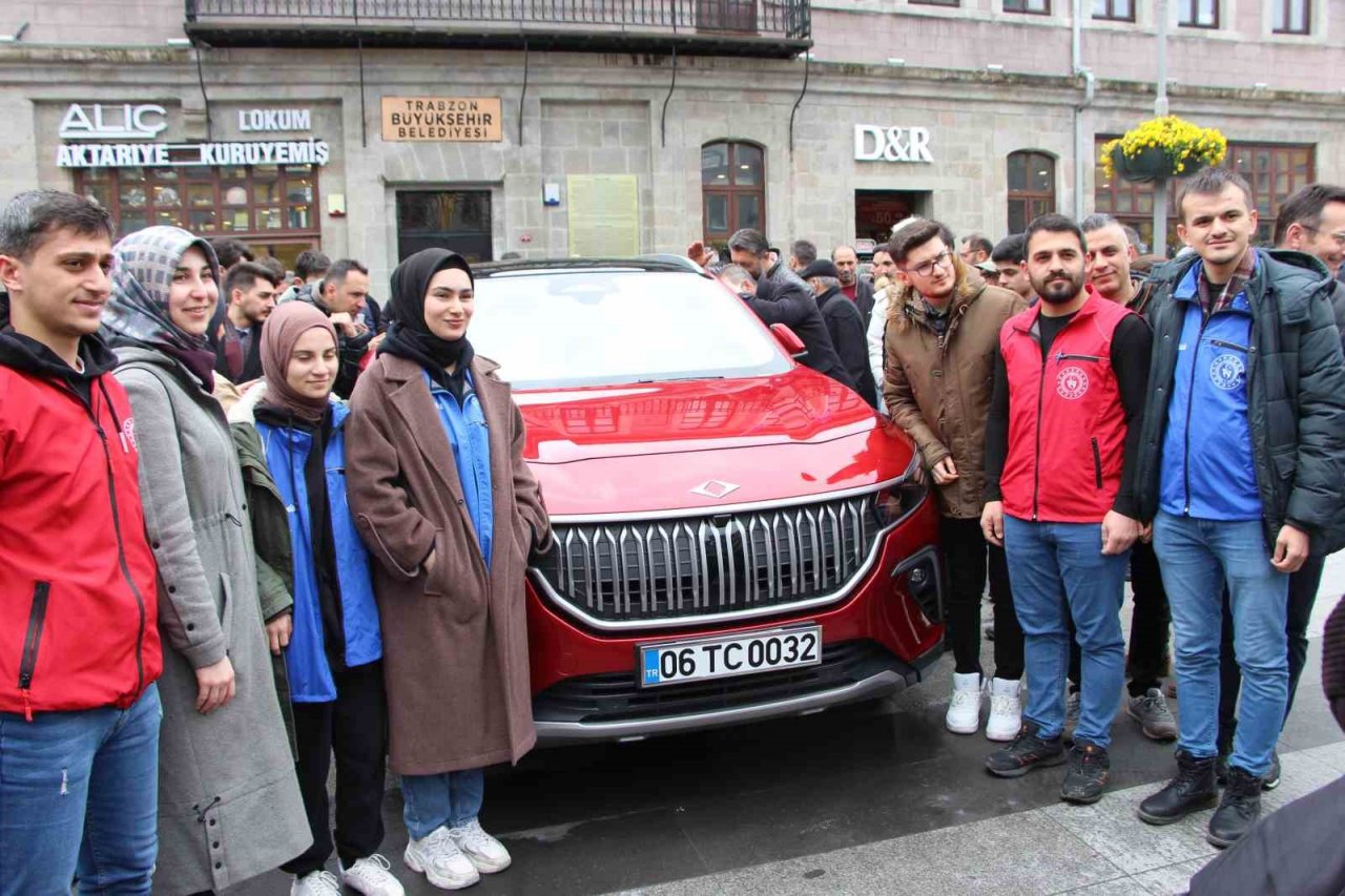 Trabzon’da TOGG’a yoğun ilgi