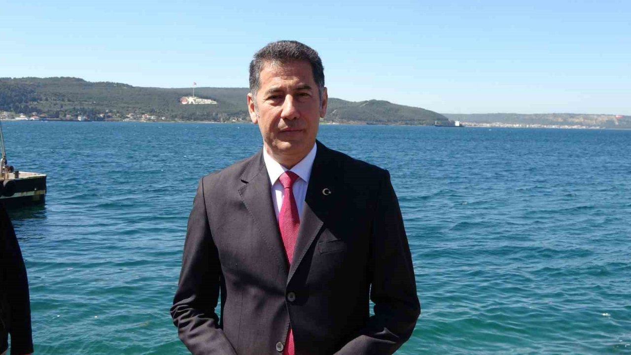 Ata İttifakı Cumhurbaşkanı Adayı Sinan Oğan, Çanakkale’de vatandaşlarla bir araya geldi