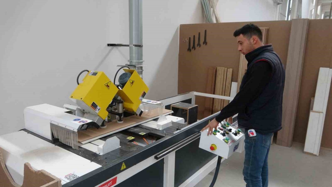 Malatya’da deprem sonrasında çarklar dönmeye başladı