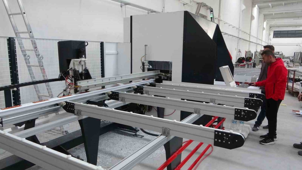 Malatya’da deprem sonrasında çarklar dönmeye başladı