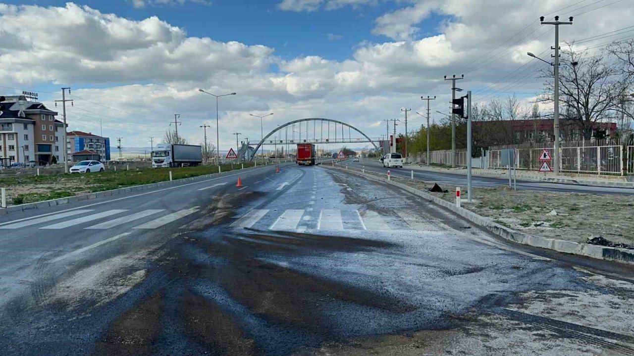Kazada hurdaya dönen otomobilde şans eseri ölen ya da yaralanan olmadı