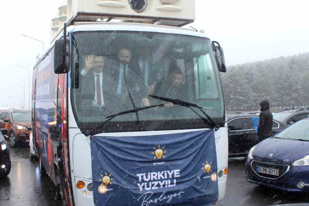 AK Parti adayları Ardahan’da coşkuyla karşılandı