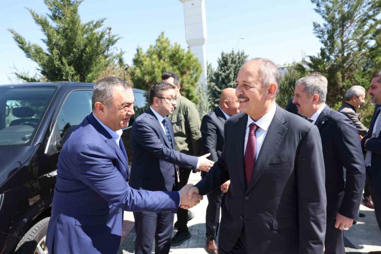 Özhaseki ve Gürcan’dan KAYSO ile KESOB’a ziyaret