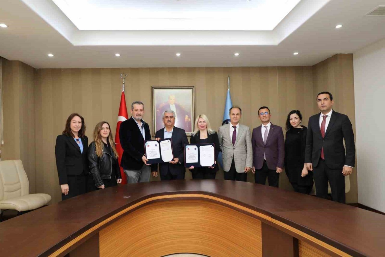 Hayırseverden Korkuteli MYO’ya Mantar Üretim Odası