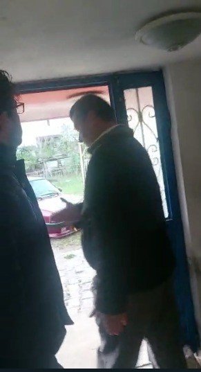 Ev sahibinin üzerine yürüdüğü anları cep telefonuyla kaydeden kadın şikayetçi oldu