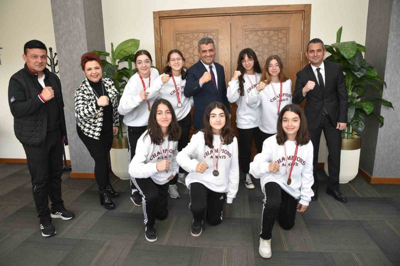 Denizli’nin kızları potada bölge şampiyonu oldu