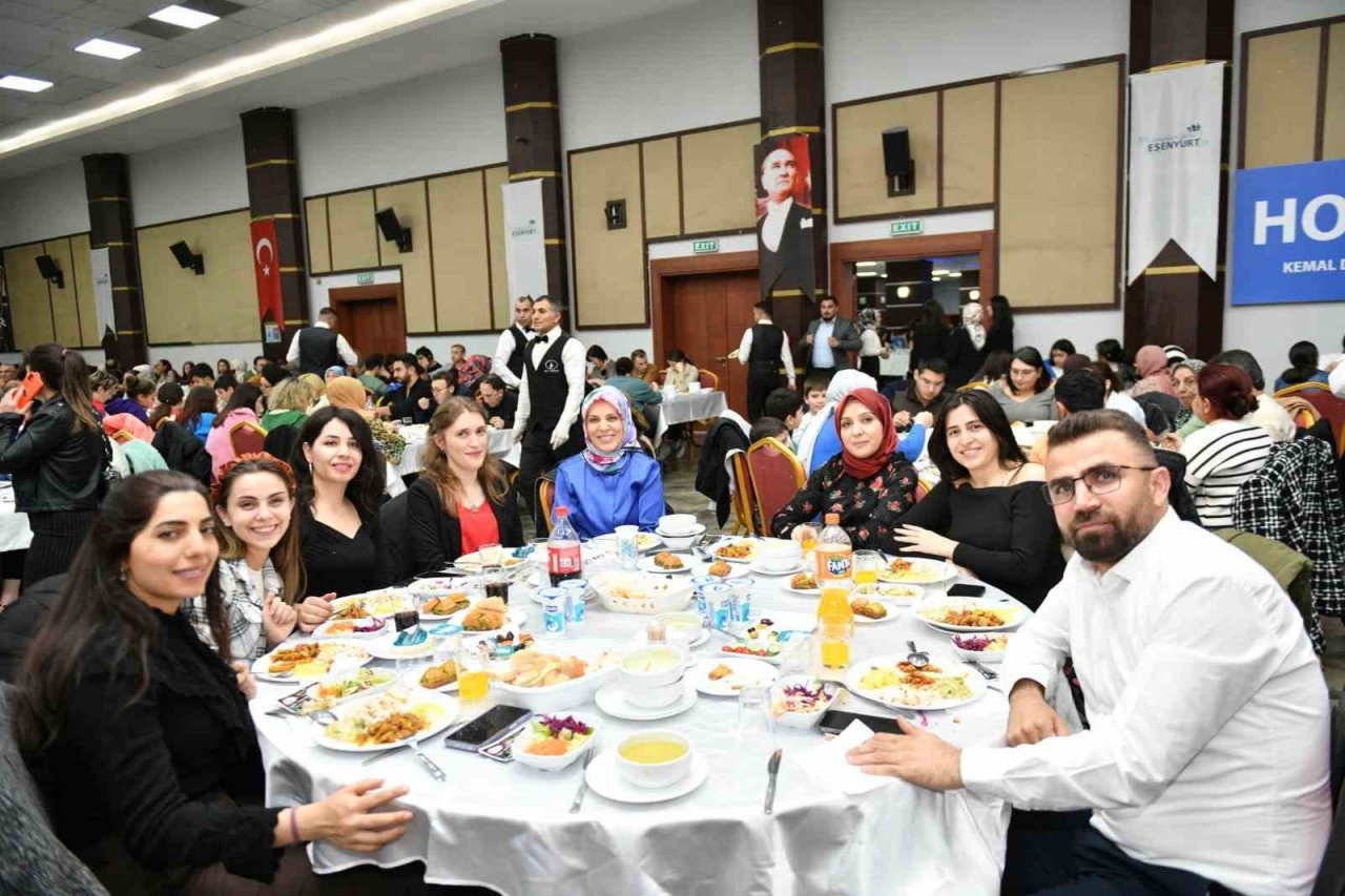 Esenyurt’ta sağlık çalışanları iftarda buluştu