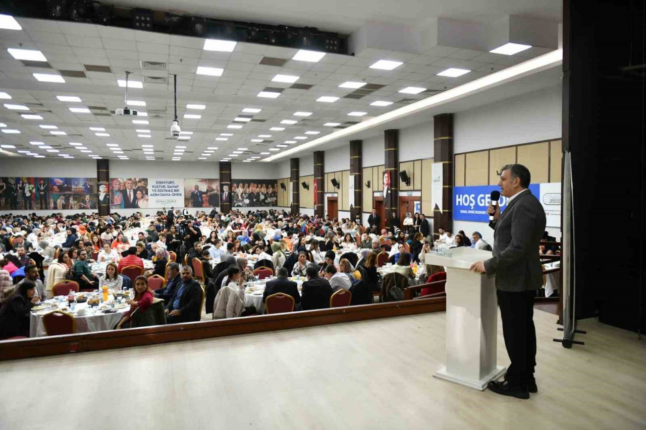 Esenyurt’ta sağlık çalışanları iftarda buluştu