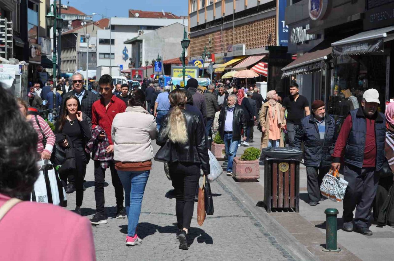 Eskişehir’e adeta yaz erken geldi