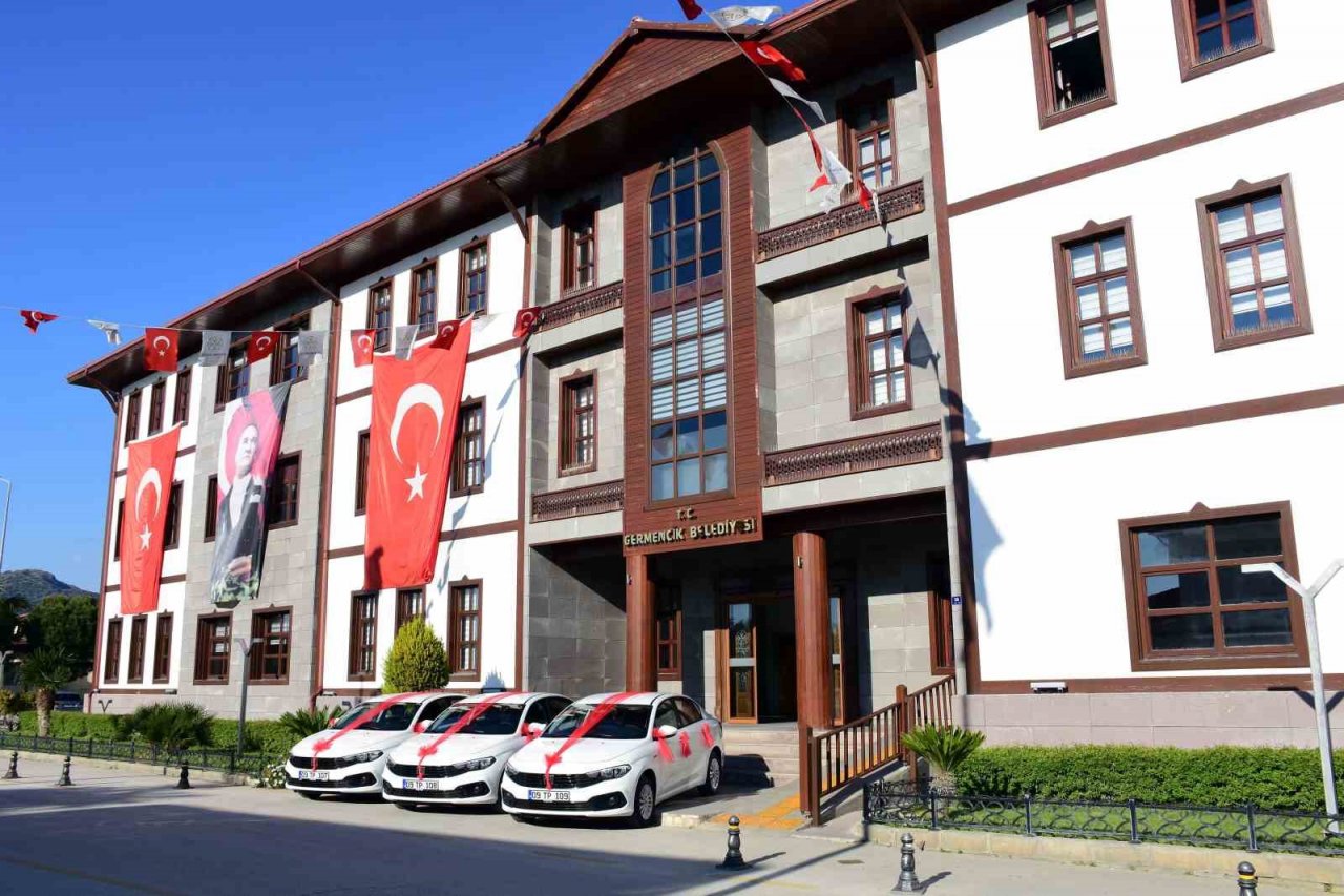 Germencik Belediyesi 3 araç daha aldı