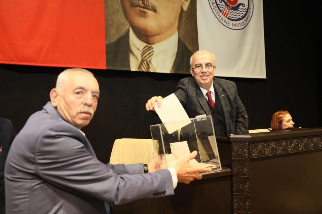 Kağıthane Belediyesi’nin 2022 yılı faaliyet raporu mecliste onaylandı