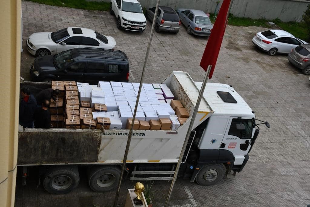 Kastamonu’dan deprem bölgesine Ramazan kolisi yardımı