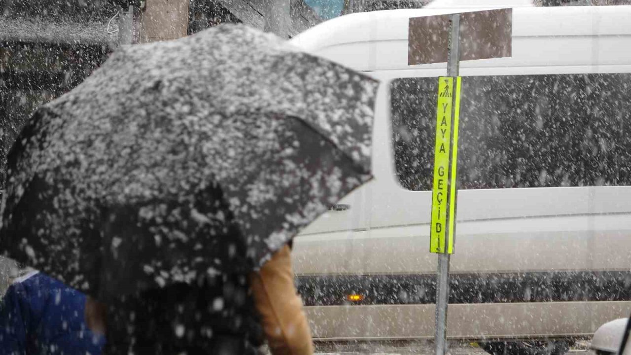 Kış geri geldi; Nisan ayında kar sürprizi