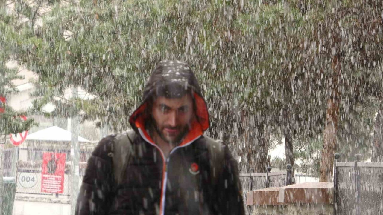 Kış geri geldi; Nisan ayında kar sürprizi