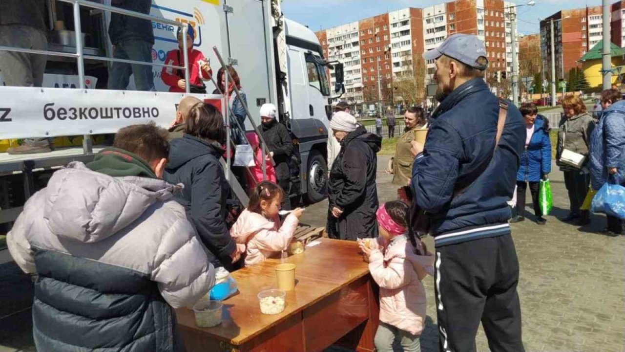 Ukrayna’daki mobil yemek tırı yurda döndü