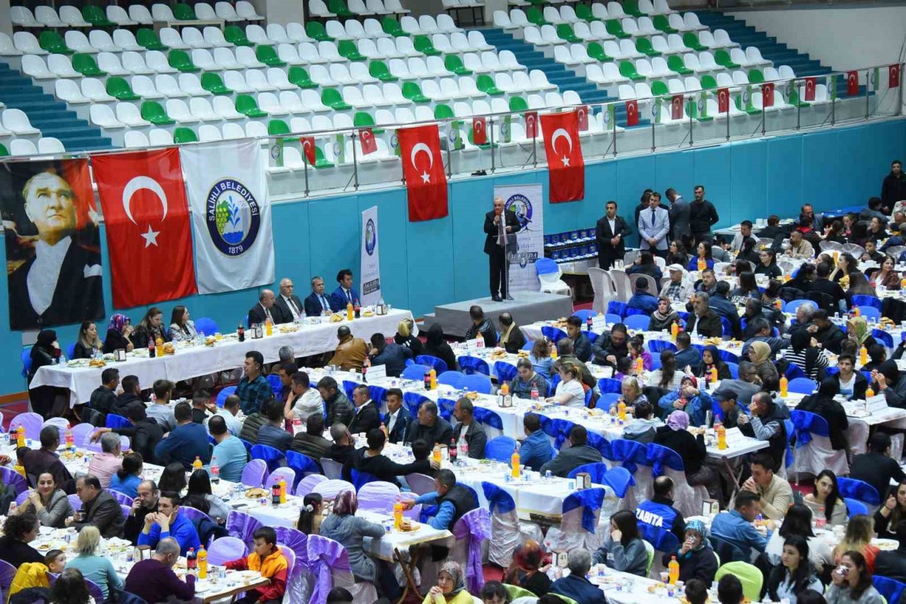 Başkan Kayda, belediye personeli ile iftar yaptı