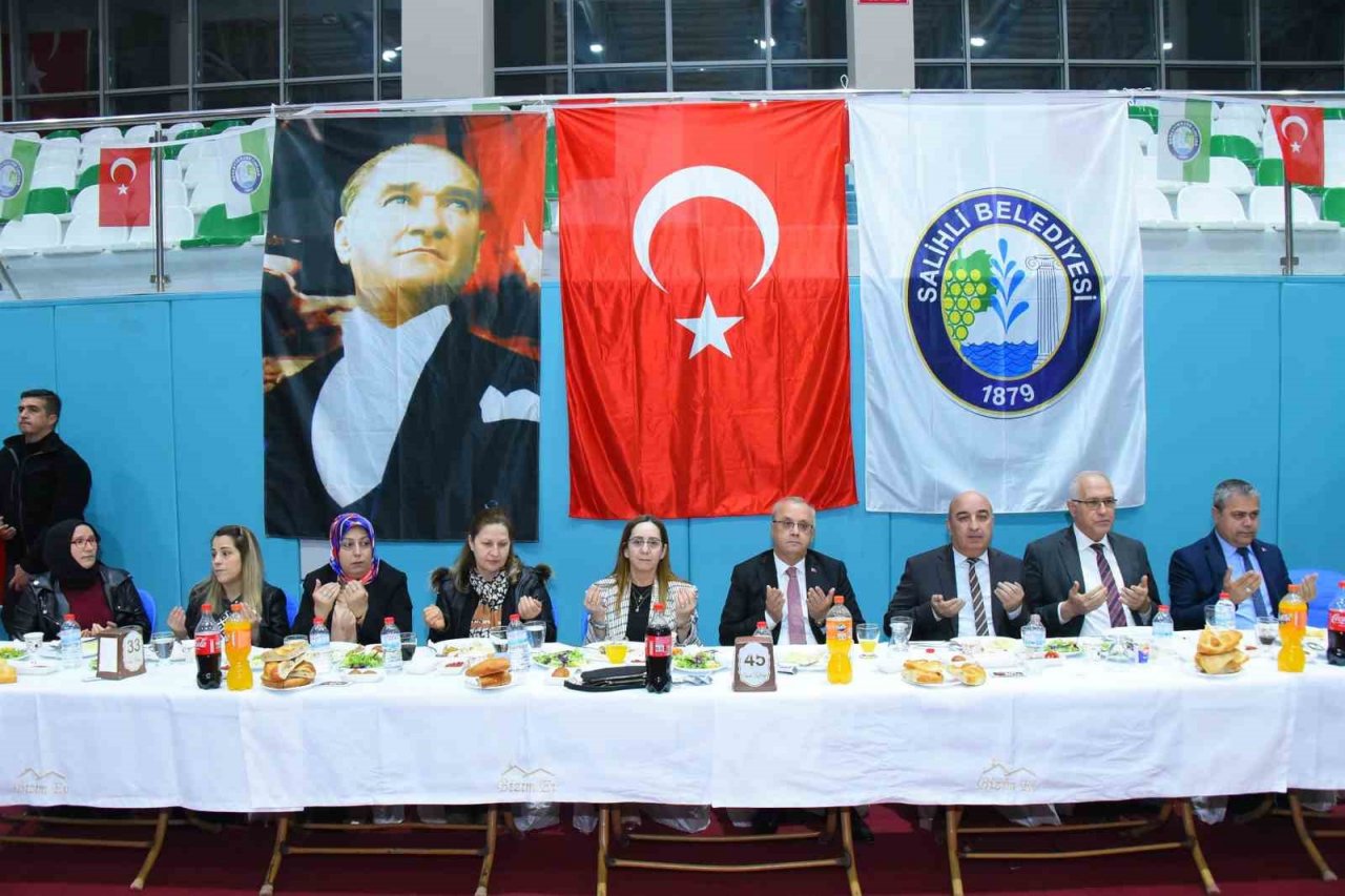 Başkan Kayda, belediye personeli ile iftar yaptı