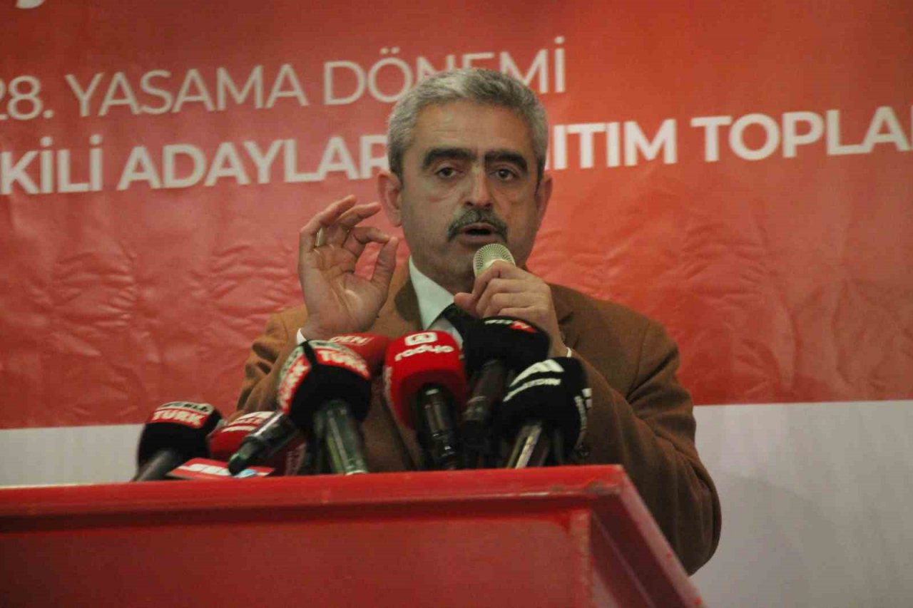 MHP Aydın İl Başlanı Alıcık: "Aydın’ın alayına talibiz"