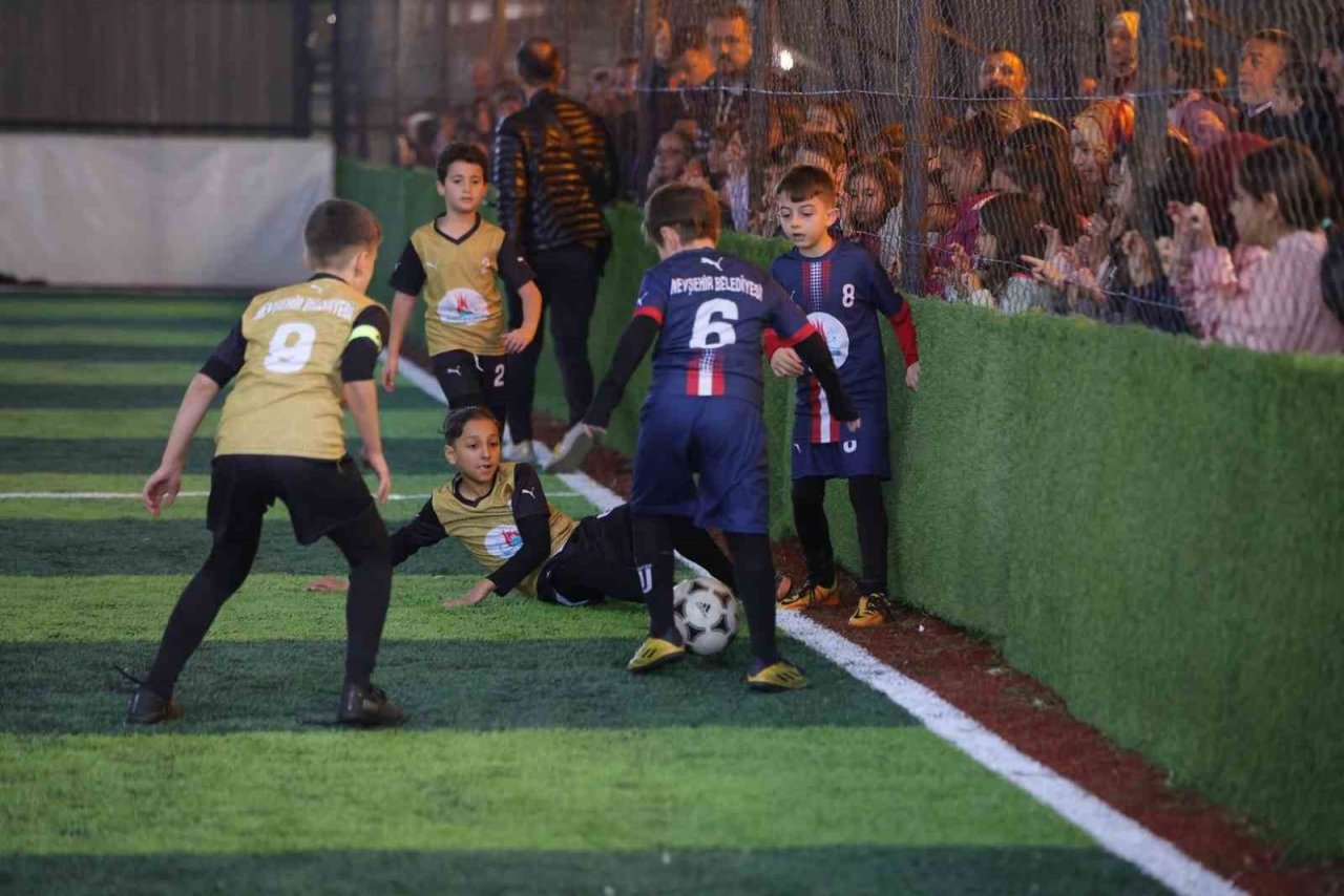 Futbol turnuvasında şampiyon belli oldu