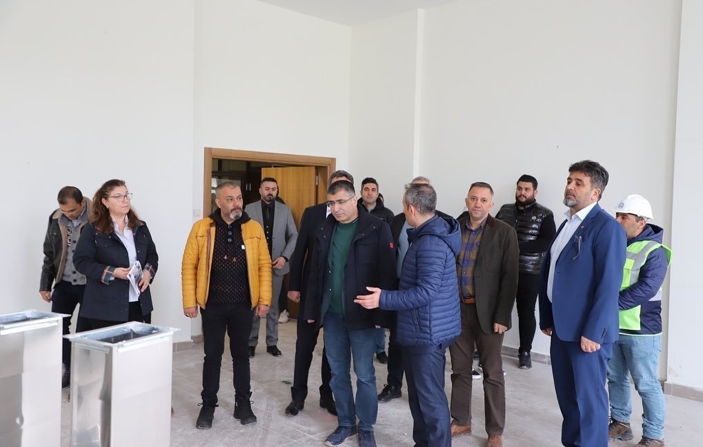 Rektör Aktekin: "Birkaç ay içerisinde ağız ve diş sağlığı alanında hizmet vermeye başlayacağız"