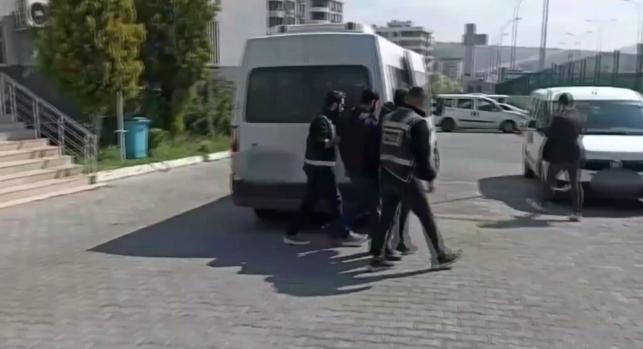 Şanlıurfa’da binadan hırsızlık yapan 2 zanlı tutuklandı