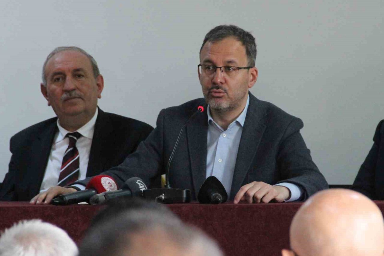 Bakan Kasapoğlu amatör spor kulüpleriyle buluştu