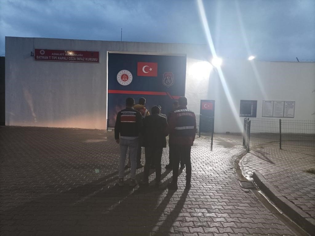 Siirt’te 1 milyon liralık uyuşturucu ele geçirildi