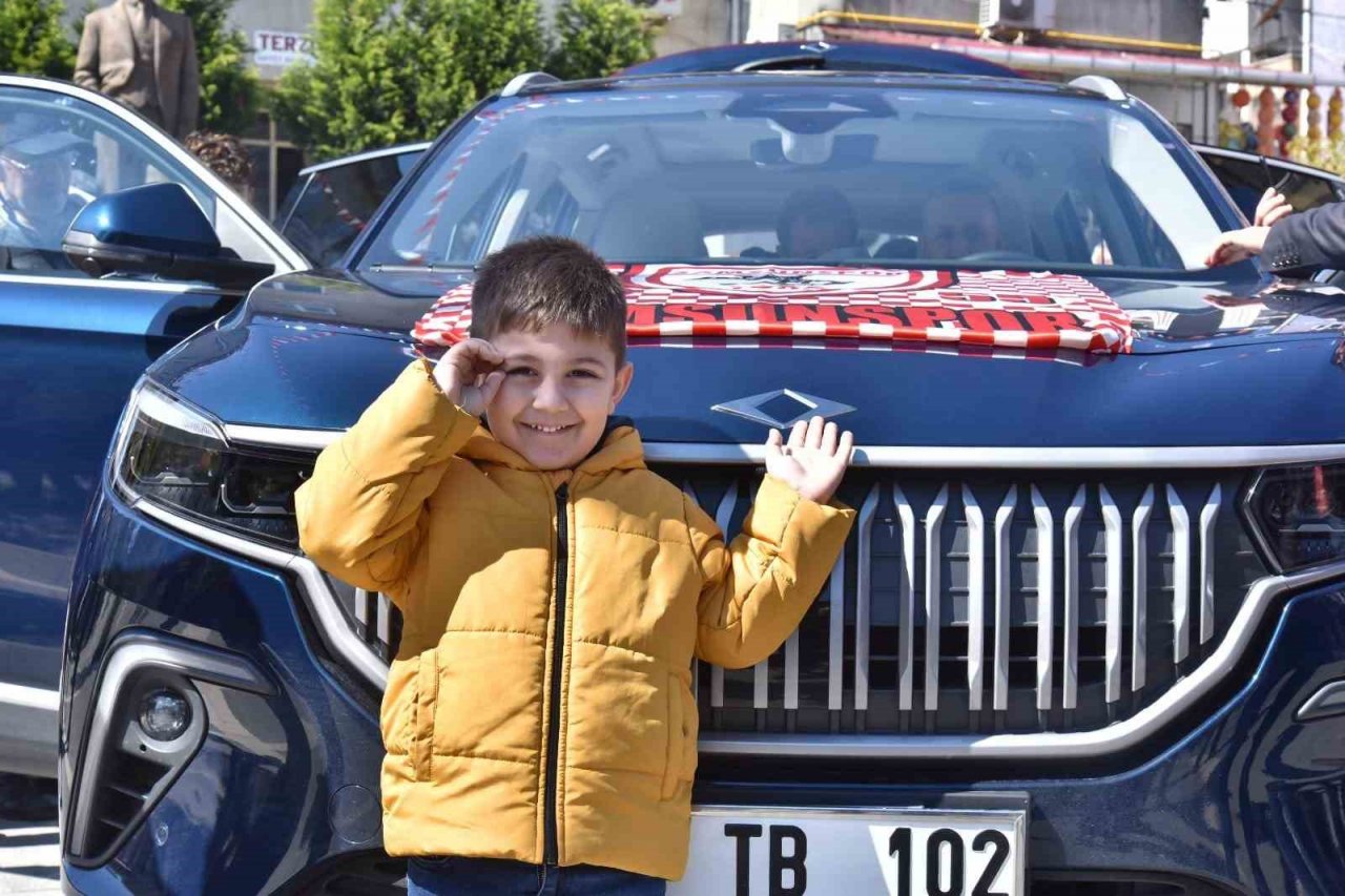 Başkan Togar TOGG’un direksiyonuna geçti