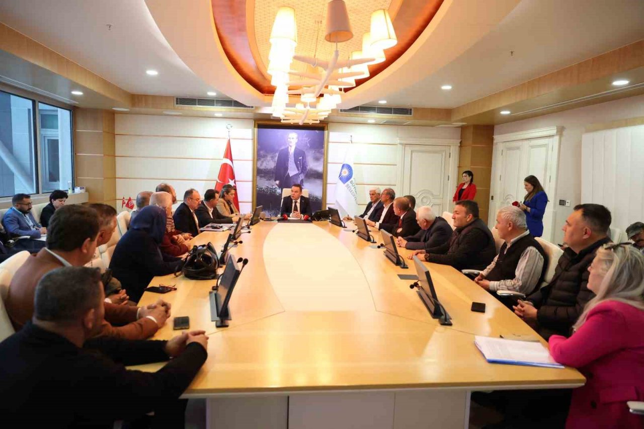 Başkan Böcek: “Kırcami imar sorununu ortak akıl ile çözüme kavuşturuyoruz”