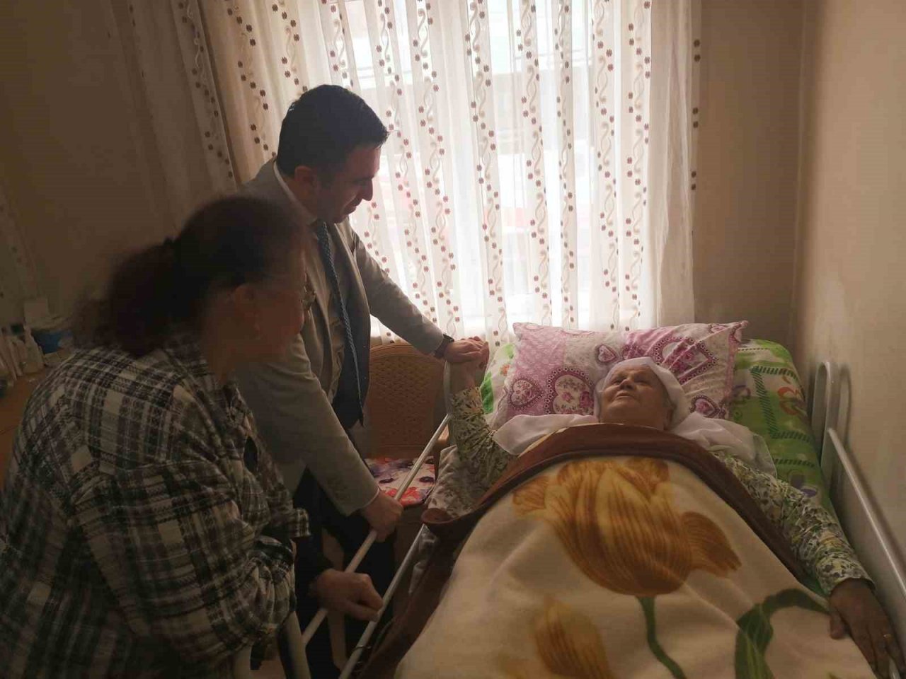 Aydın Aile ve Sosyal Hizmetler İl Müdürü Turan Efeler’de vatandaşlarla buluştu