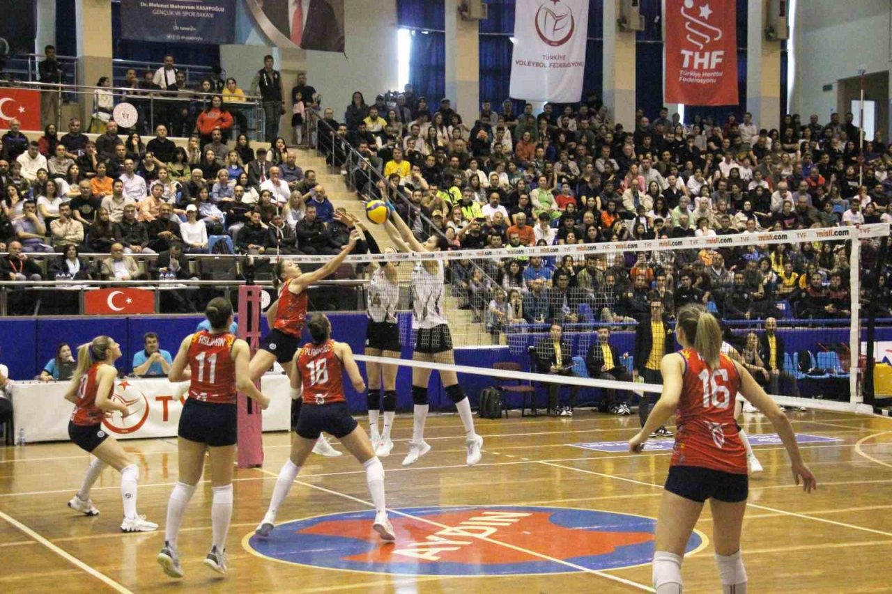 Sultanlar Ligi: Aydın Büyükşehir Belediyespor: 0 - Vakıfbank: 3