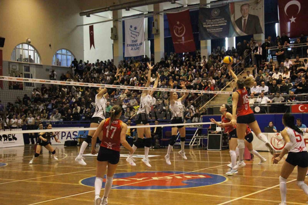 Sultanlar Ligi: Aydın Büyükşehir Belediyespor: 0 - Vakıfbank: 3
