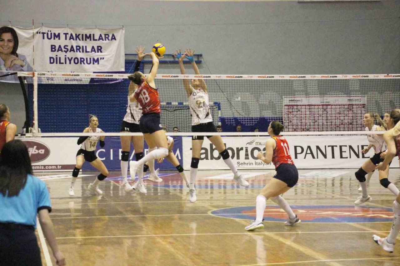 Sultanlar Ligi: Aydın Büyükşehir Belediyespor: 0 - Vakıfbank: 3