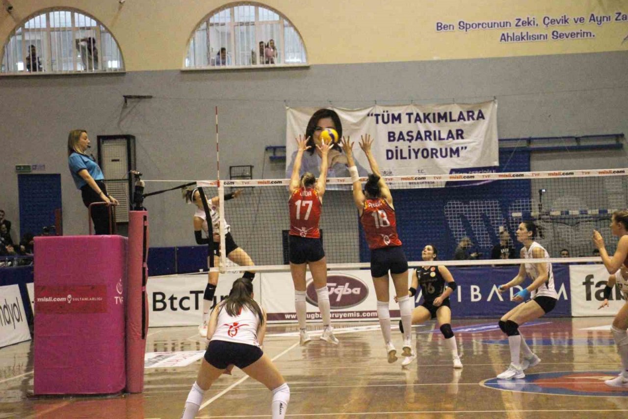 Sultanlar Ligi: Aydın Büyükşehir Belediyespor: 0 - Vakıfbank: 3