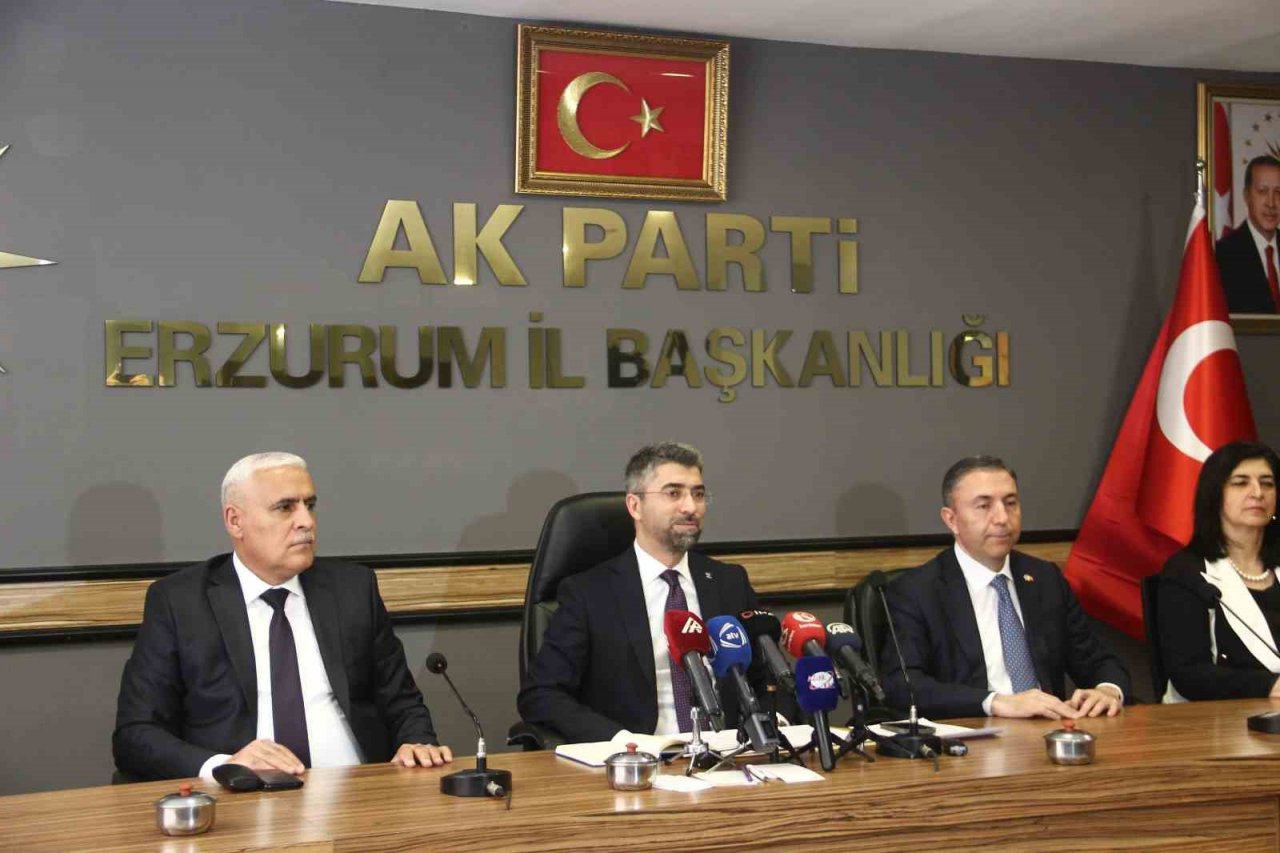 Azeri milletvekilleri Erzurum’da