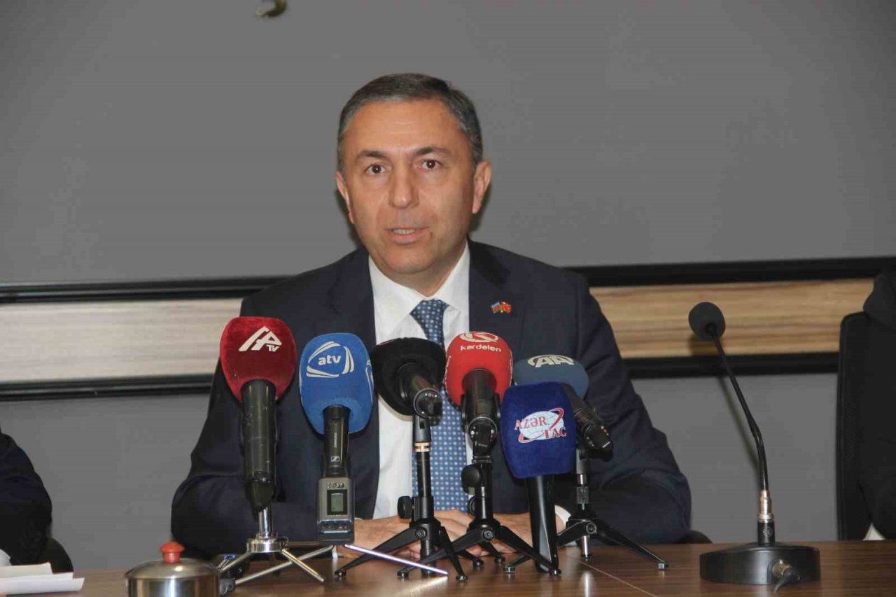 Azeri milletvekilleri Erzurum’da